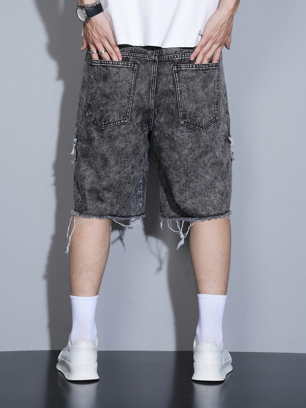 Short/Bermuda desgastada